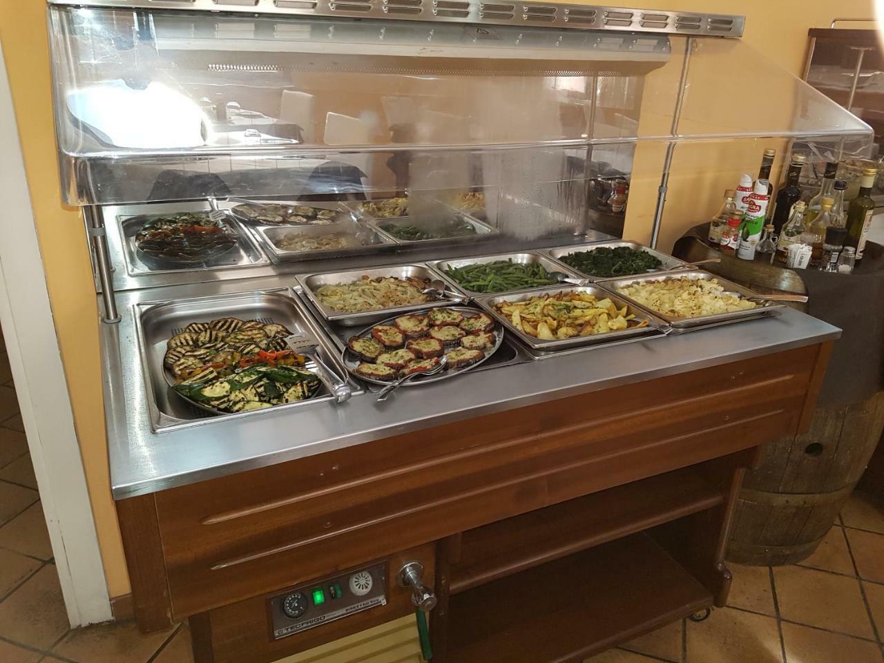 Albergo Ristorante Al Gallo Sanguinetto Luaran gambar